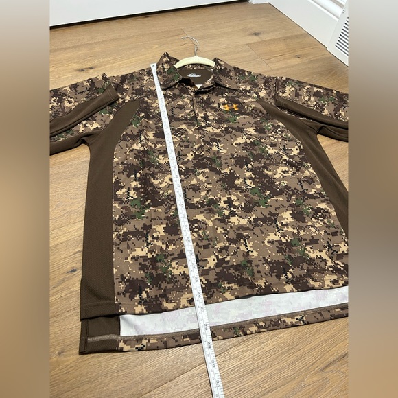 Medium Under Armour Long Sleeve Camo Hunting Shirt, Size Small Fits Loose Medium - Picture 10 of 10
